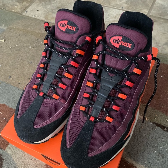 2020
Air Max 95 Winterized “Villain Red” - Picture 1 of 4